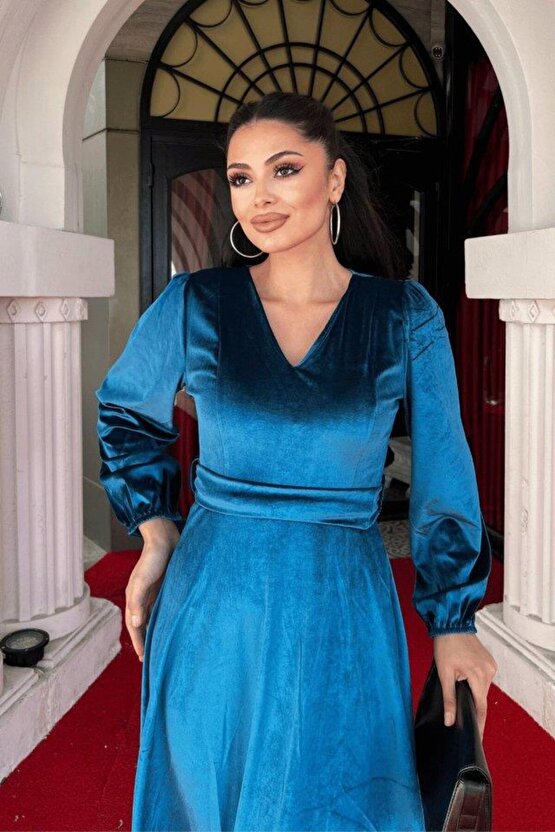 Kadın Uzun Kollu V Yaka Kuşak Dahil Kadife Kumaş Midi Boy Elbise