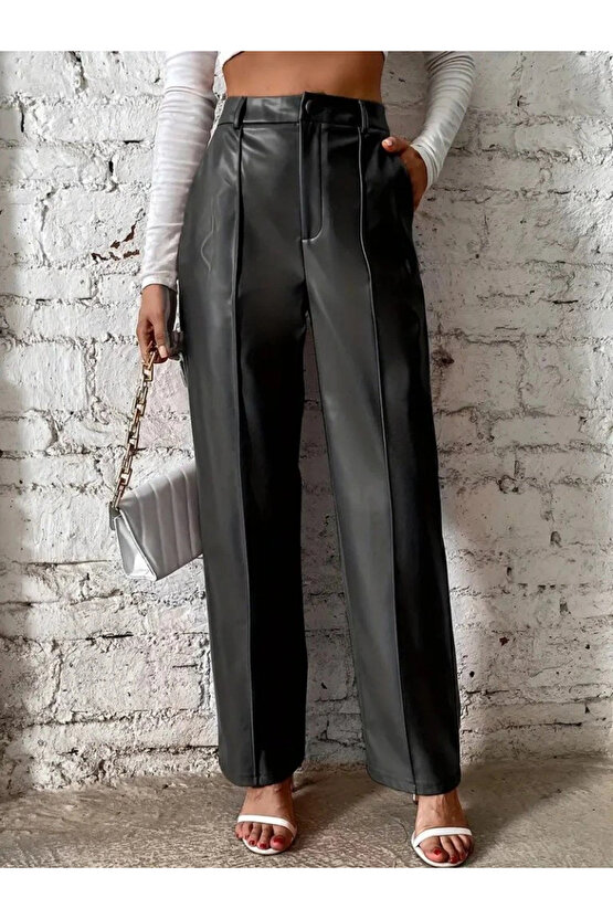 Kadın önden Fermuarlı Cepli Geniş Kesim Lame Deri Pantolon