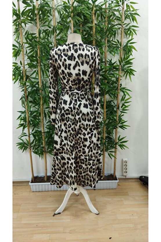 Kadın Uzun Kollu Kruvaze Yakalı Belden Kuşaklı Leopar