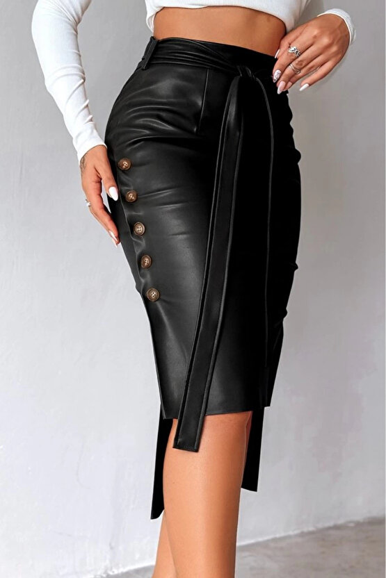 MDB Kadın Yüksek Bel Kuşaklı Yanlardan Düğmeli Mini Deri Etek