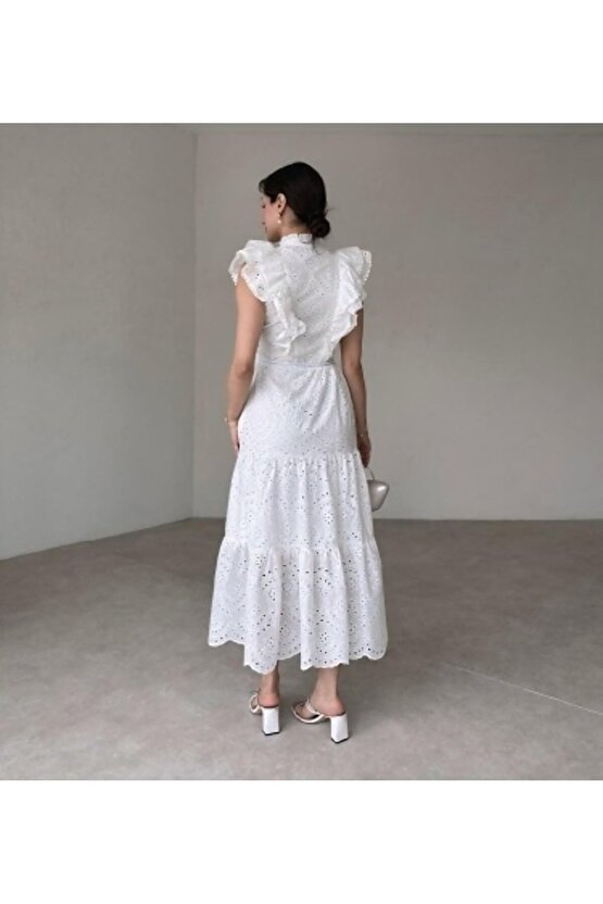 Gökyüzü Moda Beyaz Fırfırlı Düğmeli Elbise