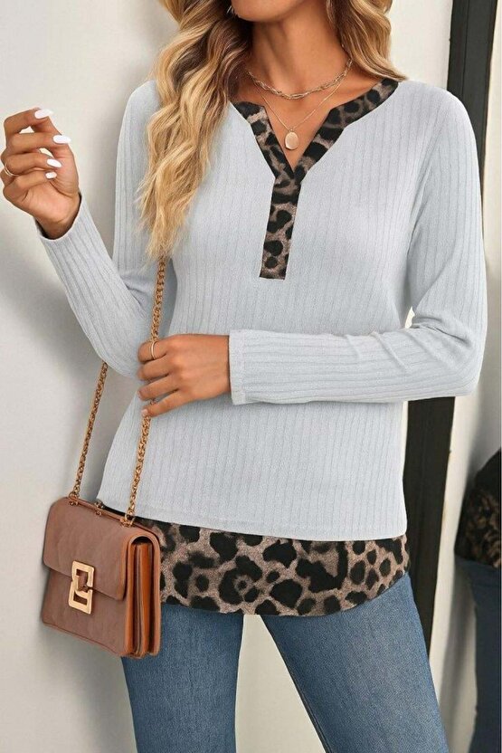 Kadın Uzun Kollu Yakadan Düğmeli Leopar Detaylı Kaşkorse Bluz