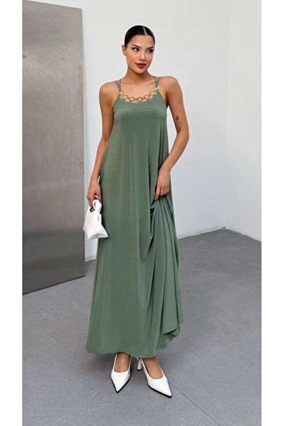 Kadın Omuz Askılı Kuş Gözü Zincir Detay Sandy Kumaş Maxi Boy Elbise