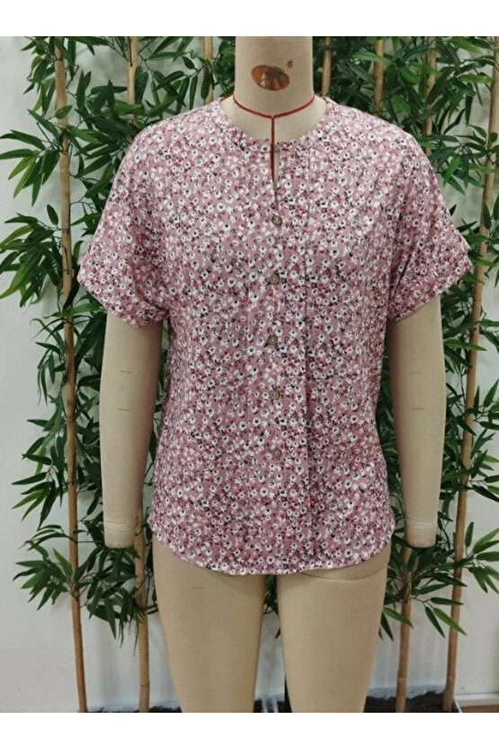 Kadın Kısa Kollu çentikli V Yaka Ve Düğme Detaylı çiçek Desenli Süprem Bluz
