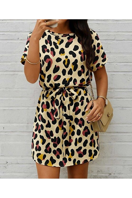Kadın Kısa Kollu Yuvarlak Yaka Beli Kuşaklı Geometrik Desenli Süprem Elbise