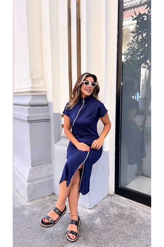 Kadın Kısa Kollu Yakadan Ve Etekten Fermuarlı Midi Viskon Iki Iplik Elbise