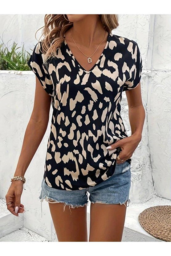 Kadın Kısa Kollu V Yakalı Desenli Süprem Bluz