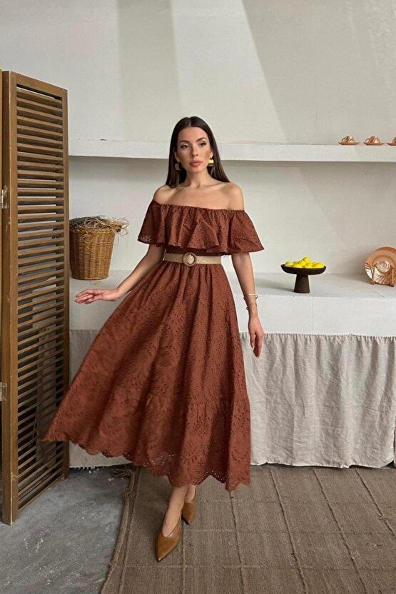 Kahverengi Omzu Lastikli Brode Elbise
