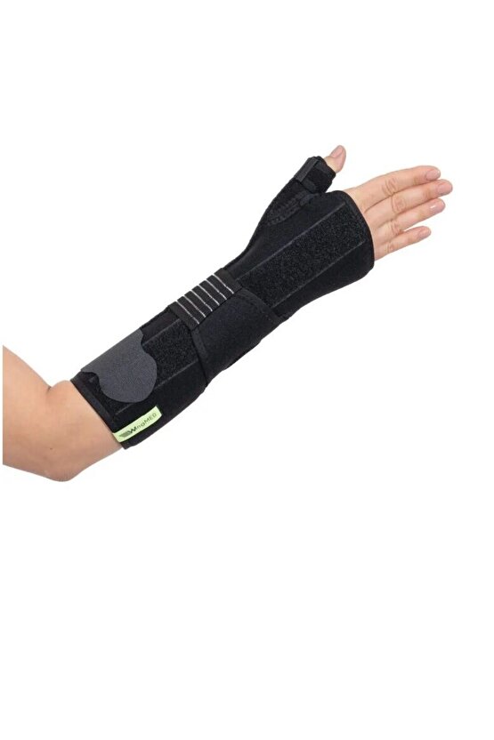 Başparmak destekli ön kol ateli, rahat ve güvenli kullanım sağlar (W 323)