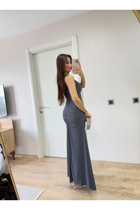 Kolsuz Büzgülü Uzun Elbise - Füme