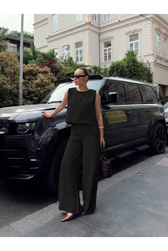 Kadın Bisiklet Yaka Kolsuz Bluz Ve Bol Paça Aerobin Kumaş Ikili Takım