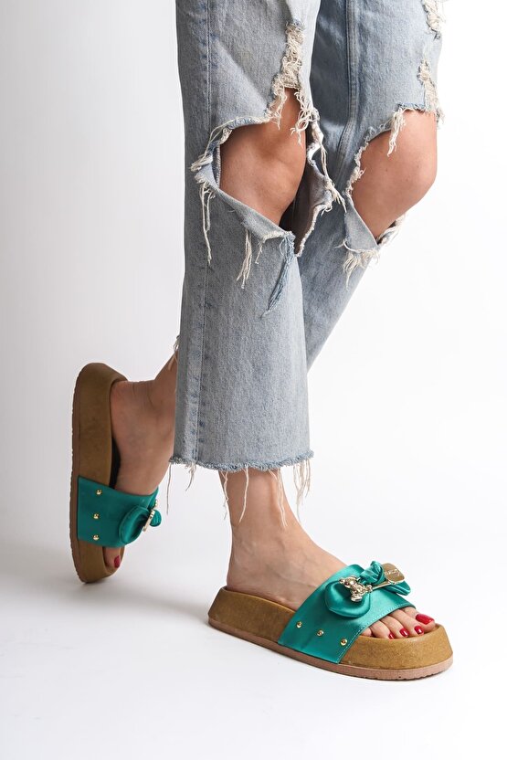 DILA Kalın ve Ortopedik Taban Ayıcıklı Saten Kadın Terlik SKT - Yeşil