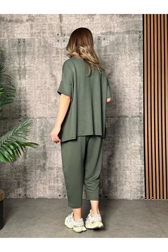Kadın Kısa Kollu Bisiklet Yaka Viskon Iki Iplik Bluz Ve Pantolon Ikili Takım