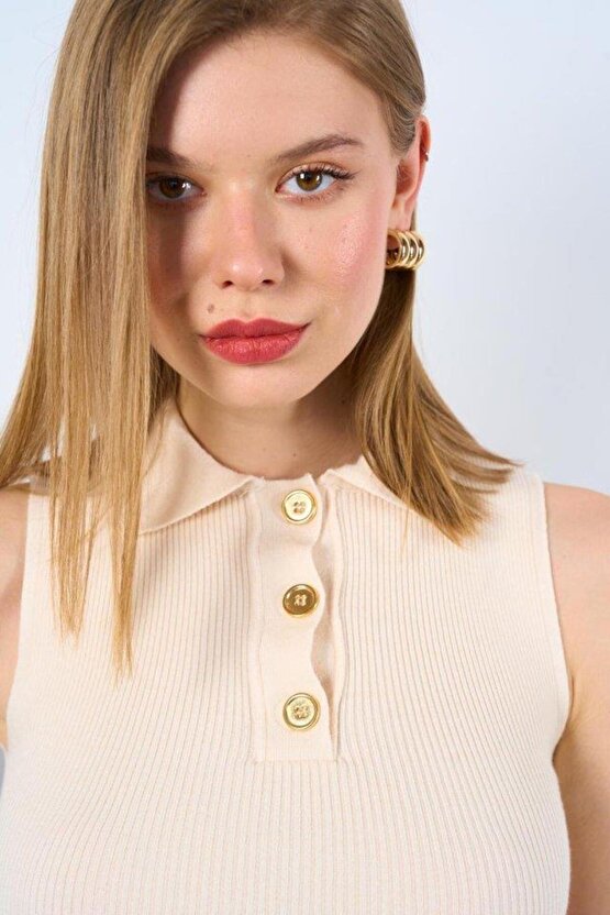 Yumuşak Dokulu Patlı Düğmeli Triko Atlet - Beyaz