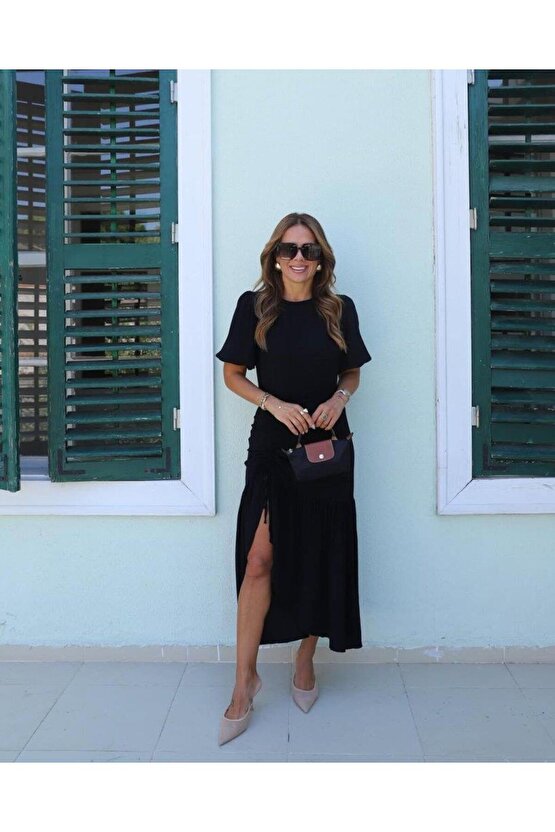 Kadın Kısa Kollu Bisiklet Yakalı Yandan Yırtmaçlı Büzgülü Janjan Krep Elbise