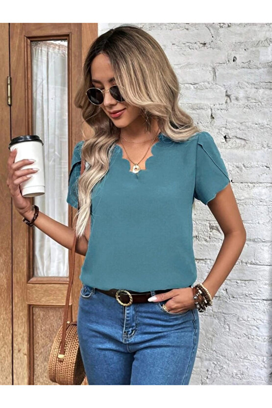 MDB Kadın Kısa Kollu Lazer V Yakalı Ithal Krep Bluz