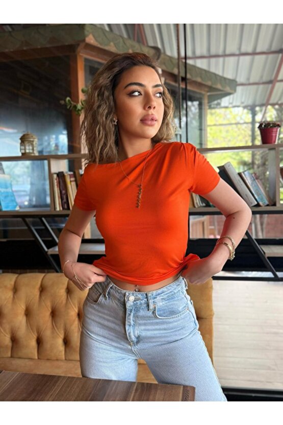 Kadın Kısa Kollu Tek Omuzu Açık Büzgülü Viskon Bluz