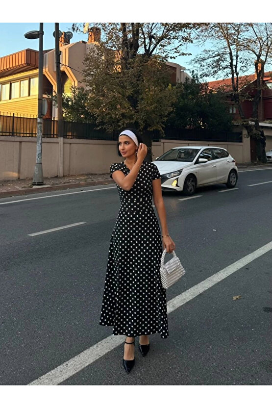 Kadın Kısa Kollu Bisiklet Yaka Puantiyeli Maksi örme Krep Elbise