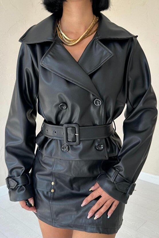 Siyah Kemerli Deri Ceket