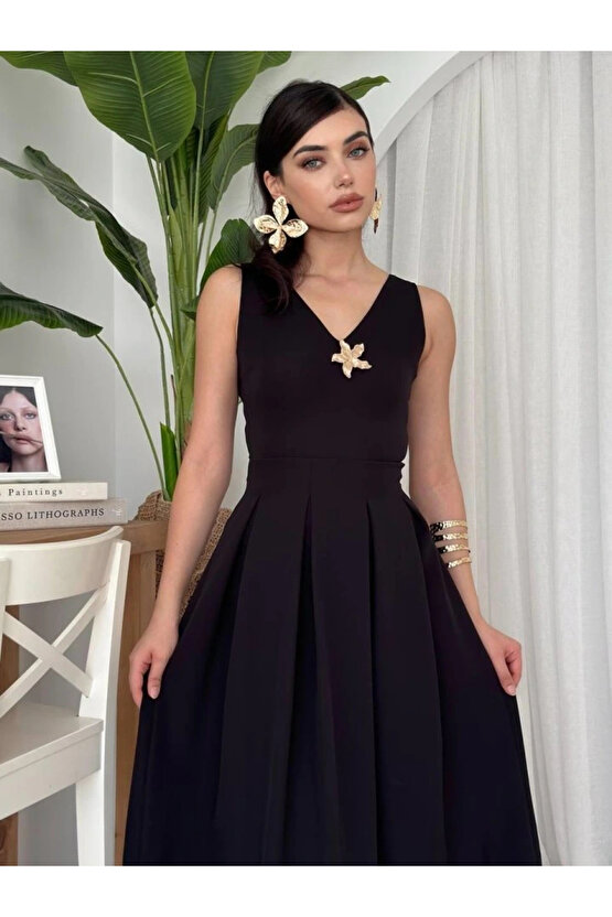 ate Yıldız Detaylı Elbise