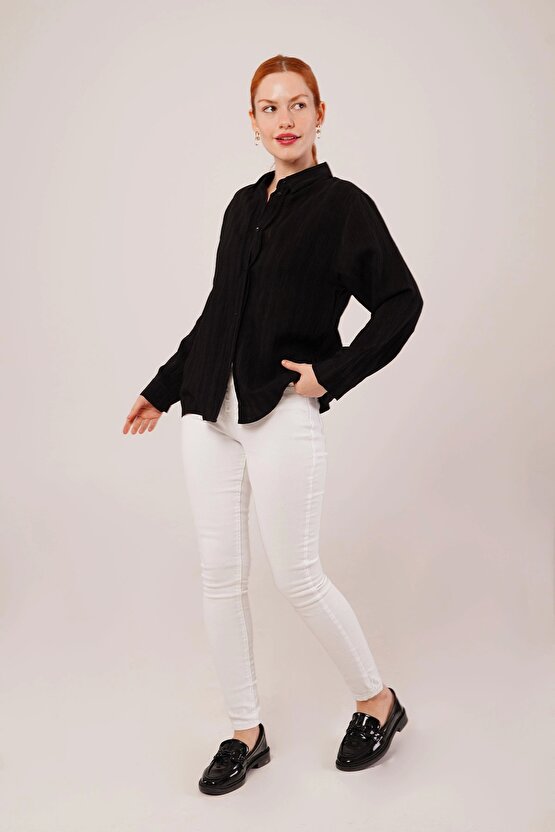 Düğmeli Ve Çizgi Detaylı iyah Gömlek