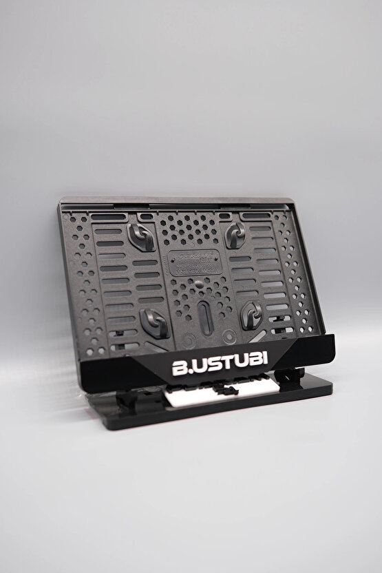 ORTASI MAT SİYAH PARÇALI KİŞİYE ÖZEL İSİMLİ PLEKSİ MOTOR PLAKALIĞI