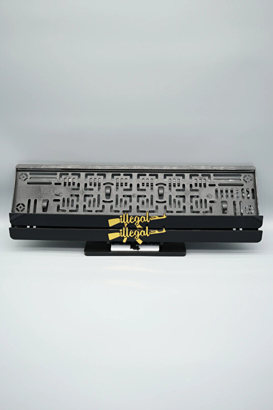 İLLEGAL KELEŞ ÇİZİMLİ LOGO GOLD PLEKSİ ARABA PLAKALIĞI