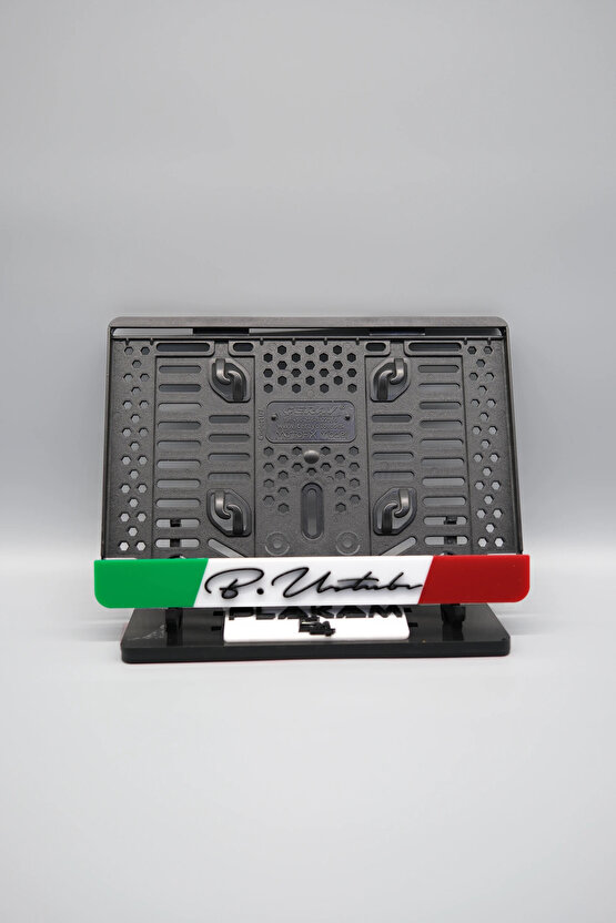 EL YAZI FONTLU İTALYA TEMALI KİŞİYE ÖZEL İSİMLİ PLEKSİ MOTOR PLAKALIĞI