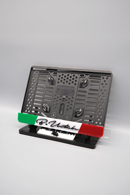 EL YAZI FONTLU İTALYA TEMALI KİŞİYE ÖZEL İSİMLİ PLEKSİ MOTOR PLAKALIĞI