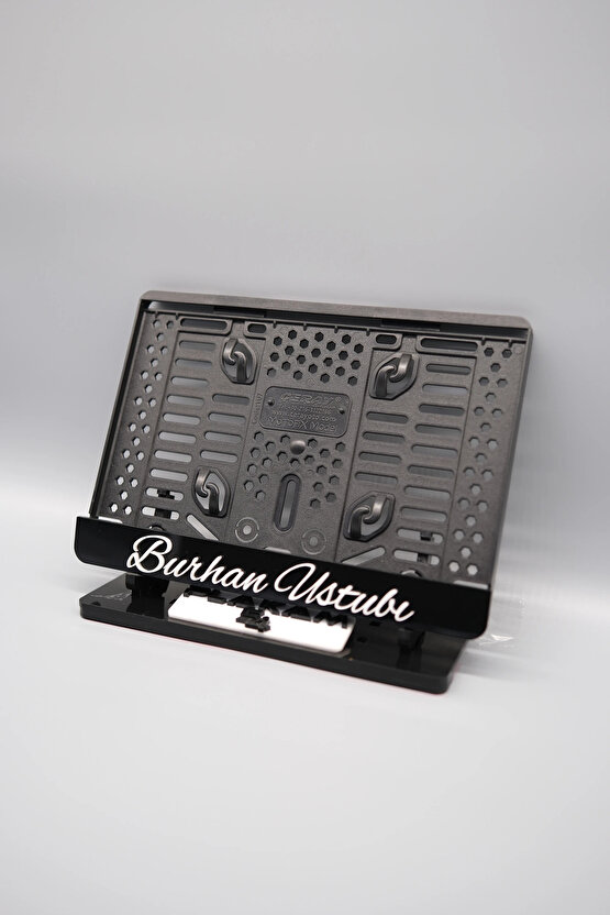 İNCE EL YAZI FONTLU KİŞİYE ÖZEL İSİMLİ PLEKSİ MOTOR PLAKALIĞI