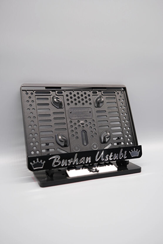 TAÇLI GÜMÜŞ KİŞİYE ÖZEL İSİMLİ PLEKSİ MOTOR PLAKALIĞI