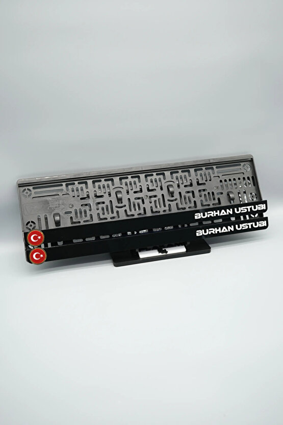 SOLDA GOLD BAYRAK SAĞDA KİŞİYE ÖZEL İSİMLİ PLEKSİ ARABA PLAKALIĞI