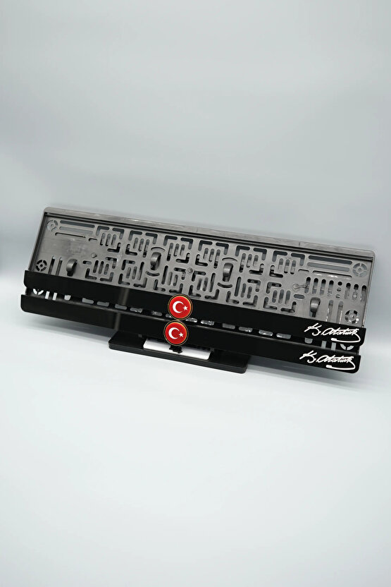 ALTIN TÜRKİYE BAYRAĞI VE K. ATATÜRK İMZA BENZER 3D KABARTMALI PLEKSİ ARABA PLAKALIĞI