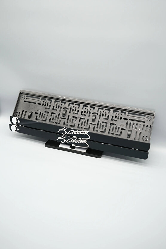 K.ATATÜRK BENZER İMZALI AY YILIDIZ 3D KABARTMALI PLEKSİ ARABA PLAKALIĞI