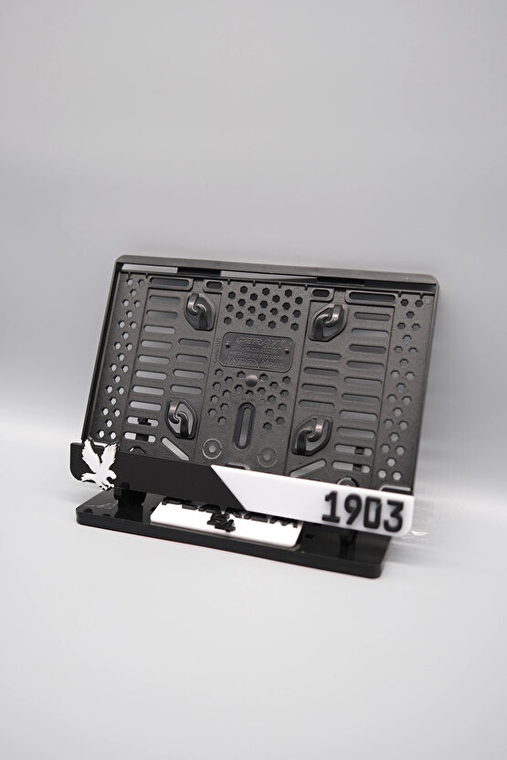 SİYAH BEYAZ TARAFTAR 3D KABARTMALI PLEKSİ MOTOR PLAKALIĞI