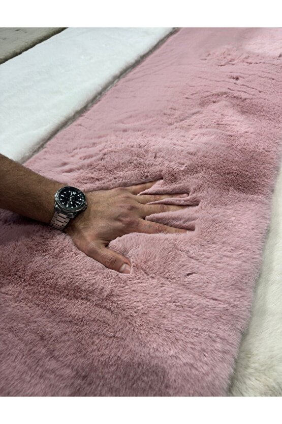 Premium Yumuşacık Tavşan Tüyü Serisi Tüy Dökmez Kaymaz Dokuma Taban Peluş Halı Pudra