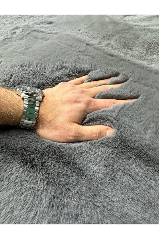 Premium Yumuşacık Tavşan Tüyü Serisi Tüy Dökmez Kaymaz Dokuma Taban Peluş Halı Antrasit