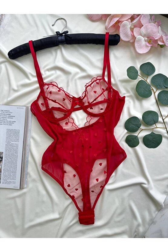 Kırmızı Kalp İşlemeli Transparan Tül Bodysuit