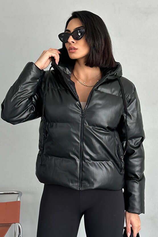 Kadın Siyah Deri Kapüşonlu Şişme Mont - Oversize