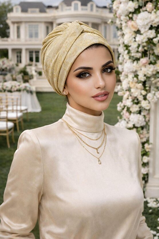 Krem Gold Yaldızlı Burgu Bantlı Hazır Abiye Bone