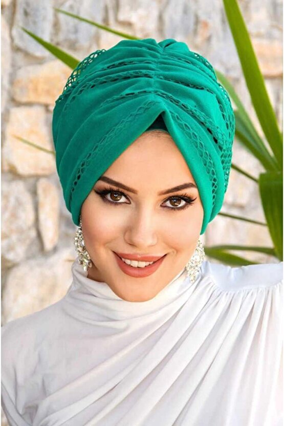 Bahar Yeşili File Tokalı Bone