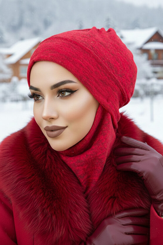 Kırmızı Desen Maskeli Bere