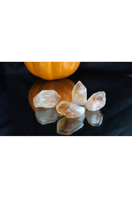 Sitrin taşı. Deliklidir. Doğal işlem görmemiş diş halinde