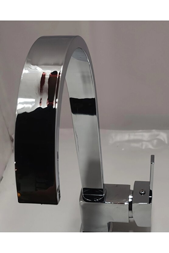 KEVSER SU ARMATÜRÜ KARE LÜX GÖVDE