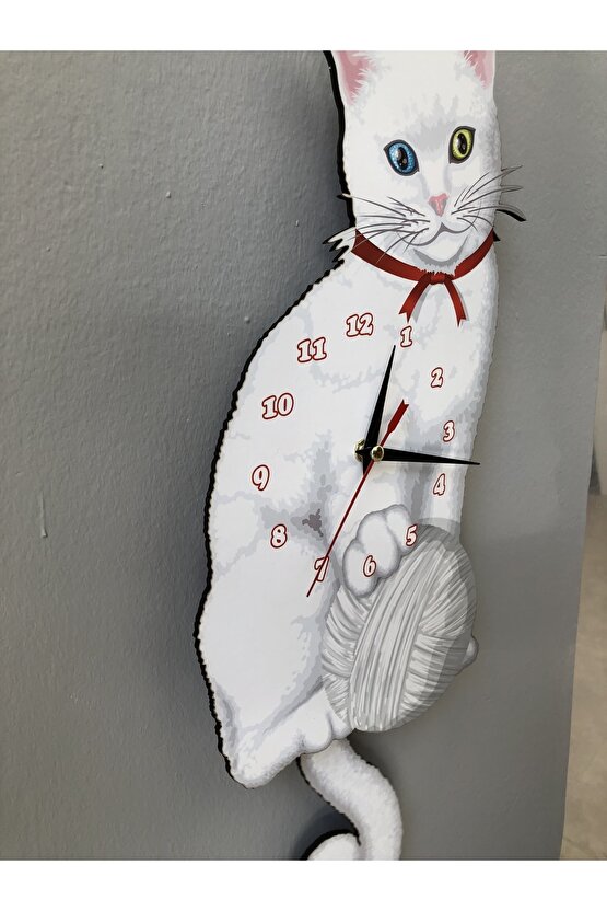 Van Kedisi Dekoratif Sarkaçlı Duvar Saati