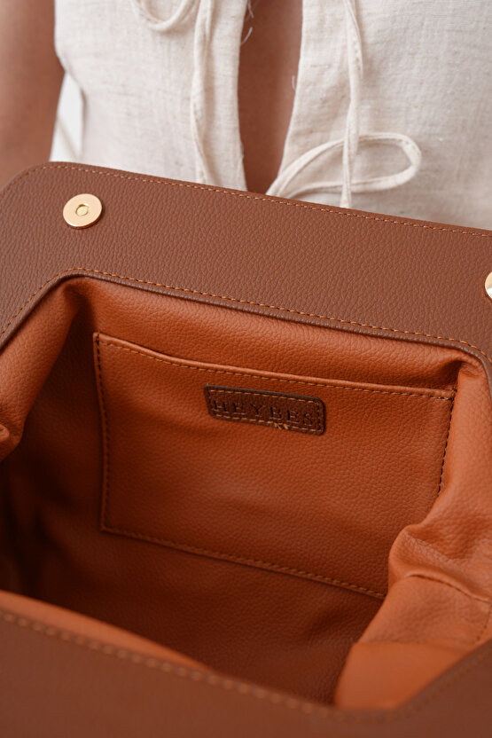 Heybes Kadın Kahve Deri Detaylı Jüt Clutch El Çantası
