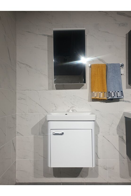 Smart 55 Cm Beyaz Banyo Dolap Takımı