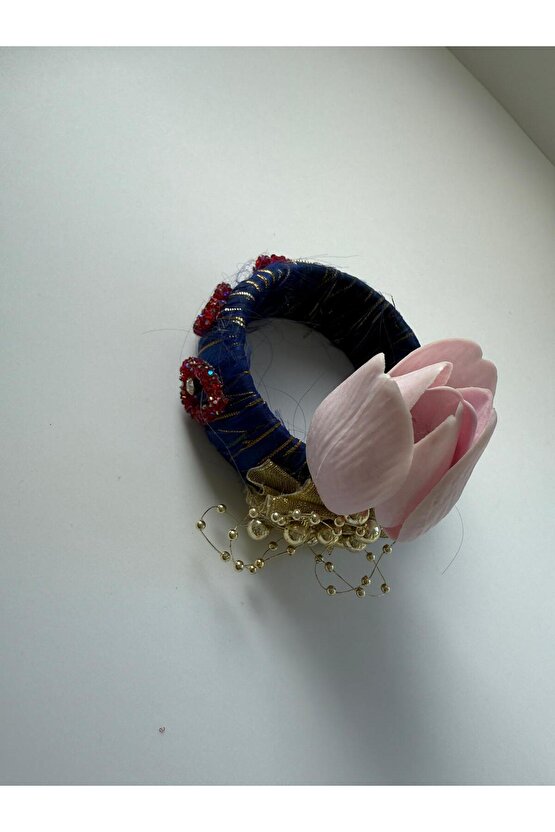 Cemil İpekçi yaz defilesi özel tasarım bilezik 5