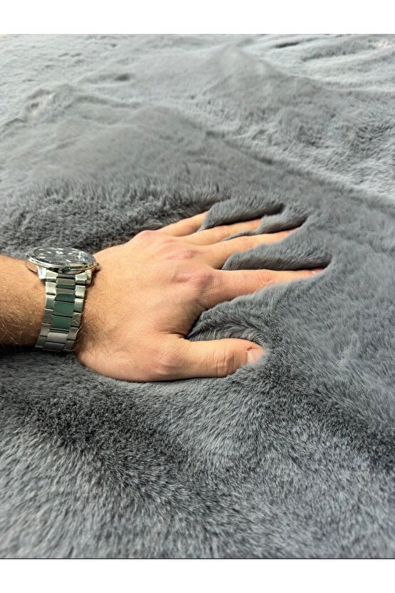 Premium Yumuşacık Tavşan Tüyü Serisi Tüy Dökmez Kaymaz Dokuma Taban Peluş Halı Antrasit