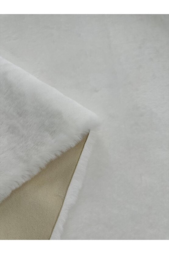 Modern Tavşan Tüyü Yumuşacık Tüy Dökmez Peluş Halı Kırık Beyaz